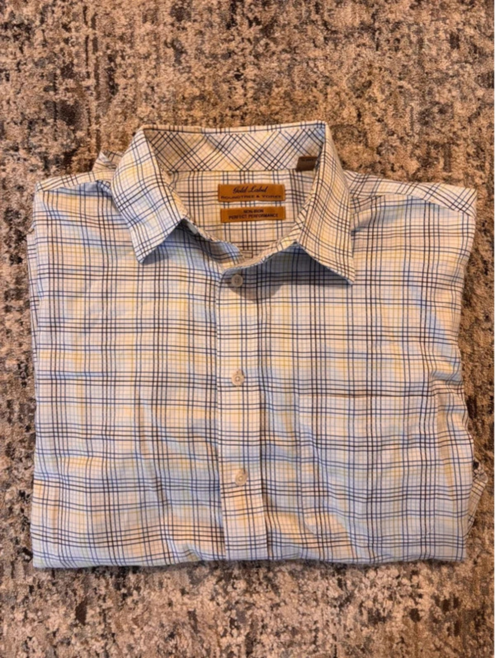 Roundtree & York Gold Label Non Iron Size Large 100% Cotton Shirt